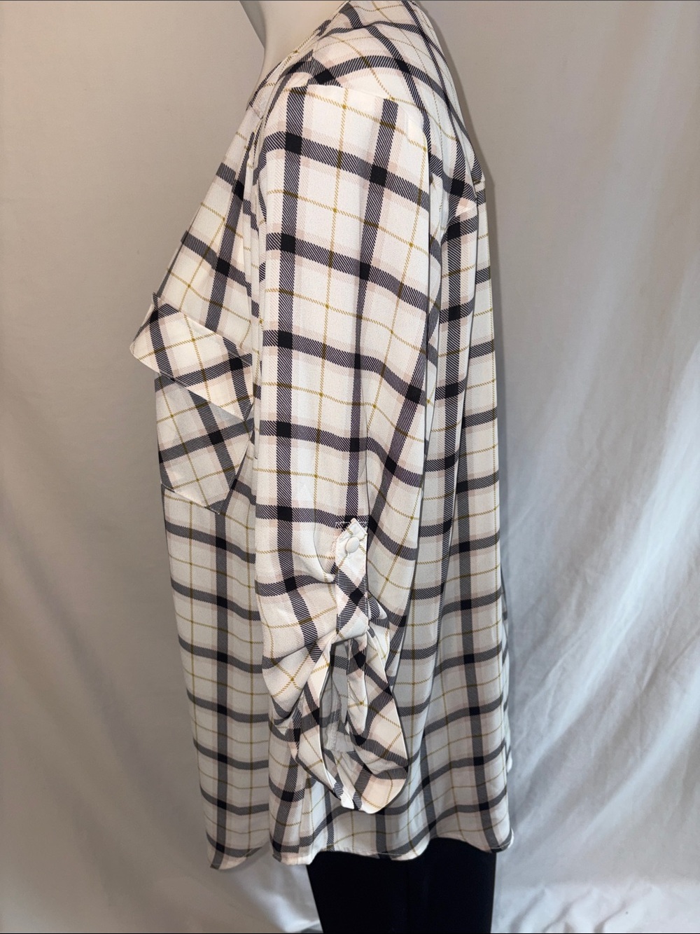Torrid Ivory Plaid Tunic with Black and Gold Lines - Picture 6 of 7